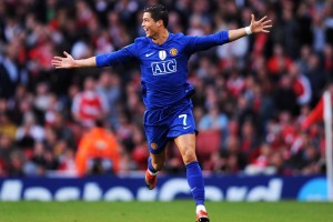 开云体育app-拉亚一球定乾坤，NBA季后赛之夜的永恒瞬间