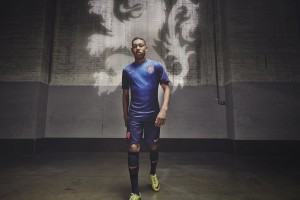 开云平台-无路可退的独行侠，与那个在废墟上站起来的切特